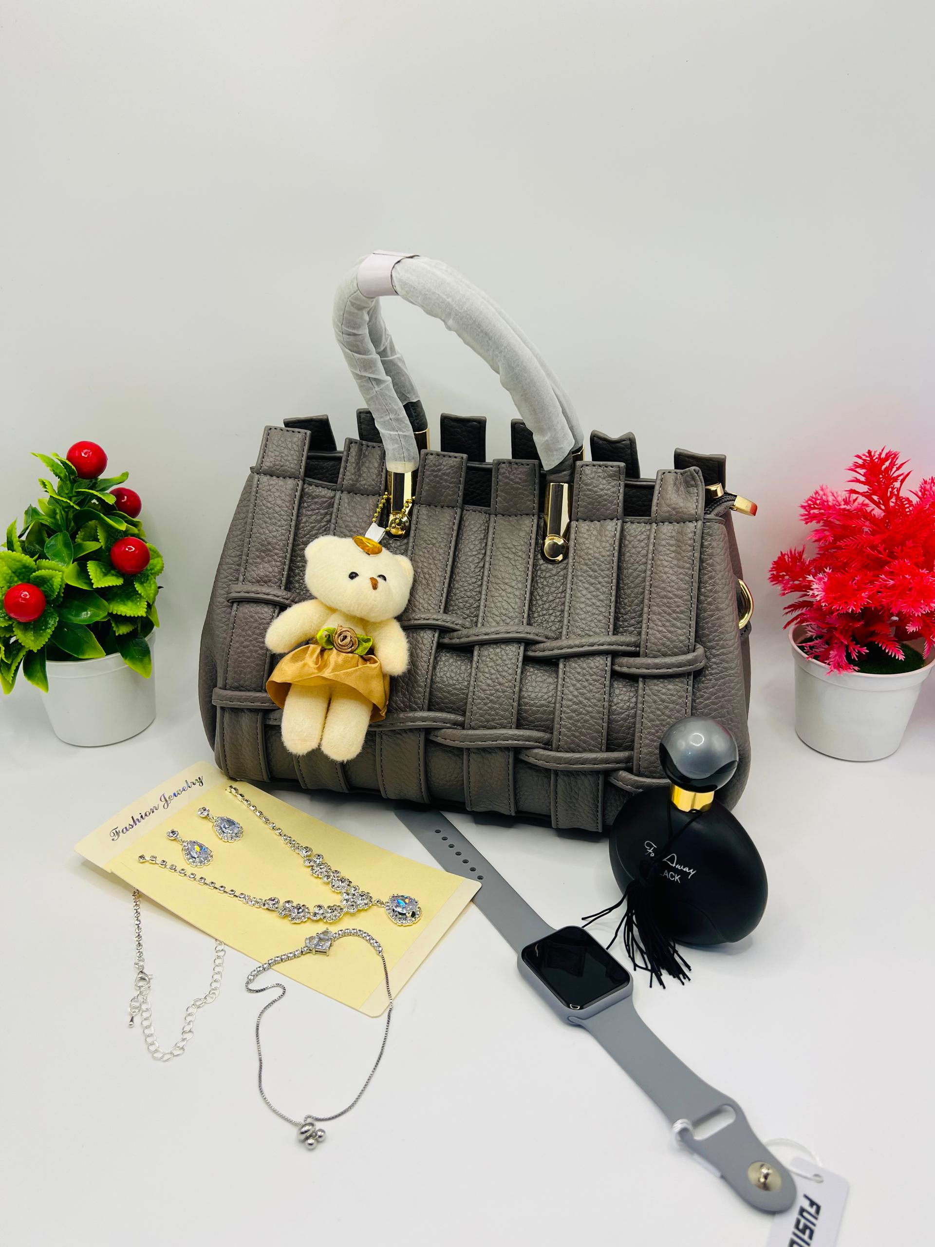 Bag and Jewelry set thumbnail 2